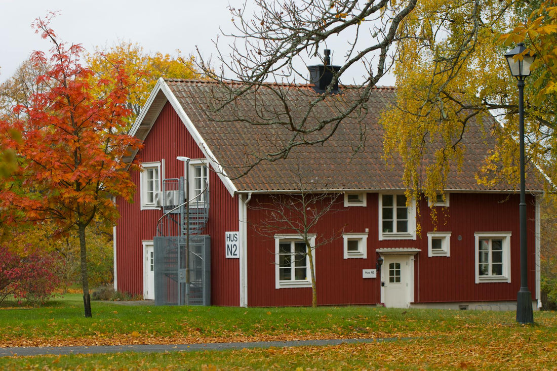 Monitores explicados: IPS vs VA vs OLED, Hz y tiempos de respuesta — 2025 · 1023-1003 · 85bea