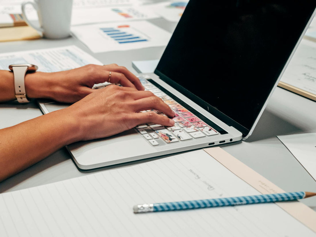 ¿Qué es el input lag? Guía práctica para reducirlo — setup por presupuesto 2025